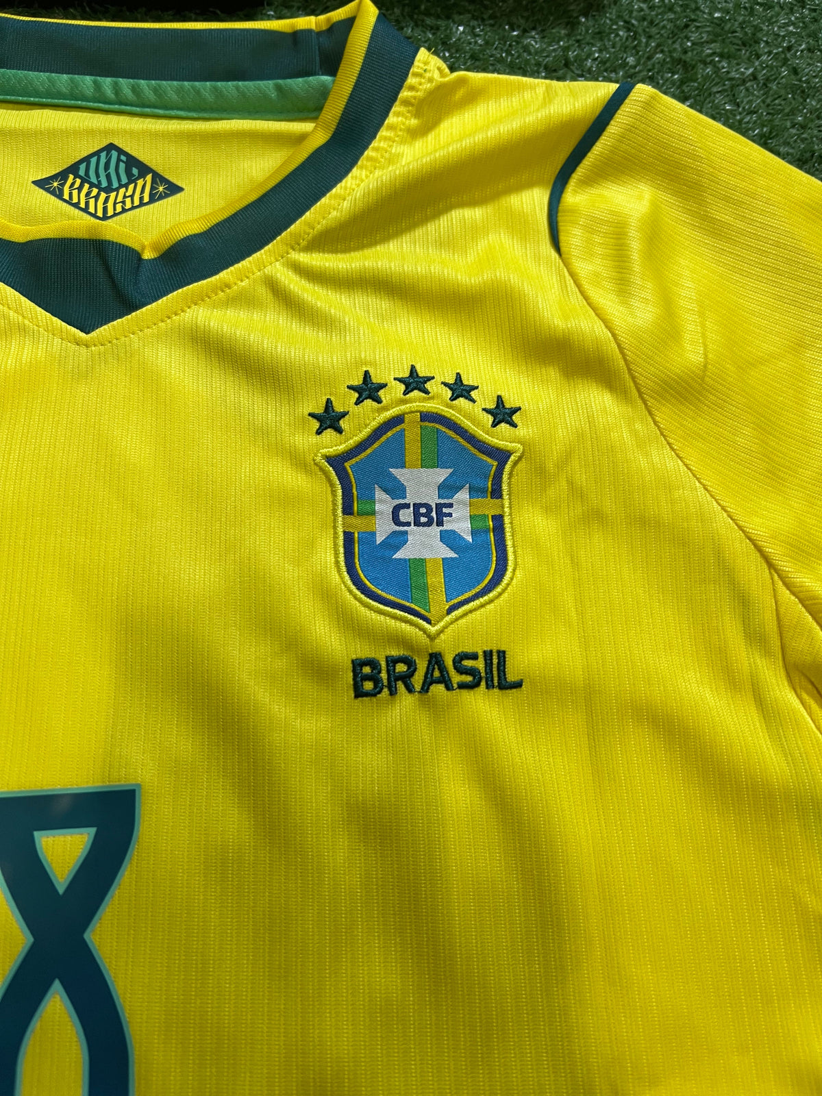 kit Infantil Brasil I 26/27 - Amarelo-ISAAC#8 |  FutMantos