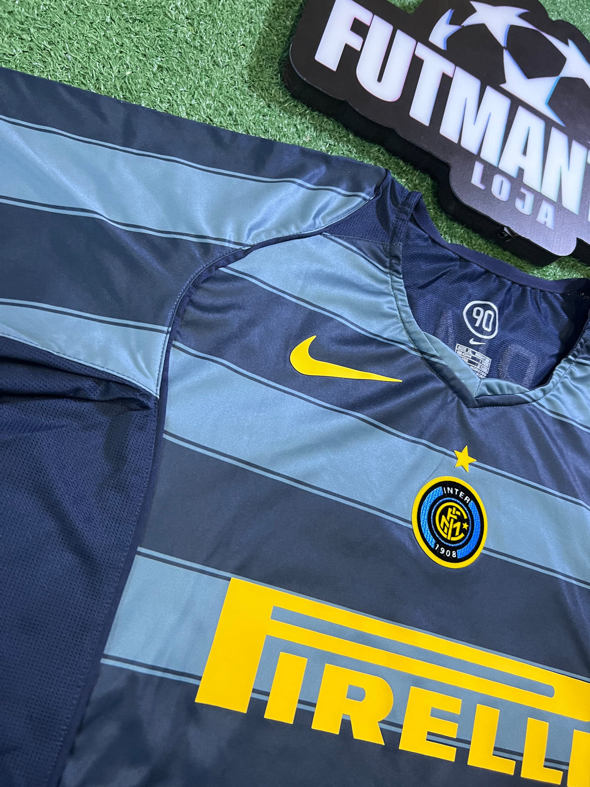 Camisa l Retrô Inter de Milão 04/05 -Adriano Imperador #10| FutMantos