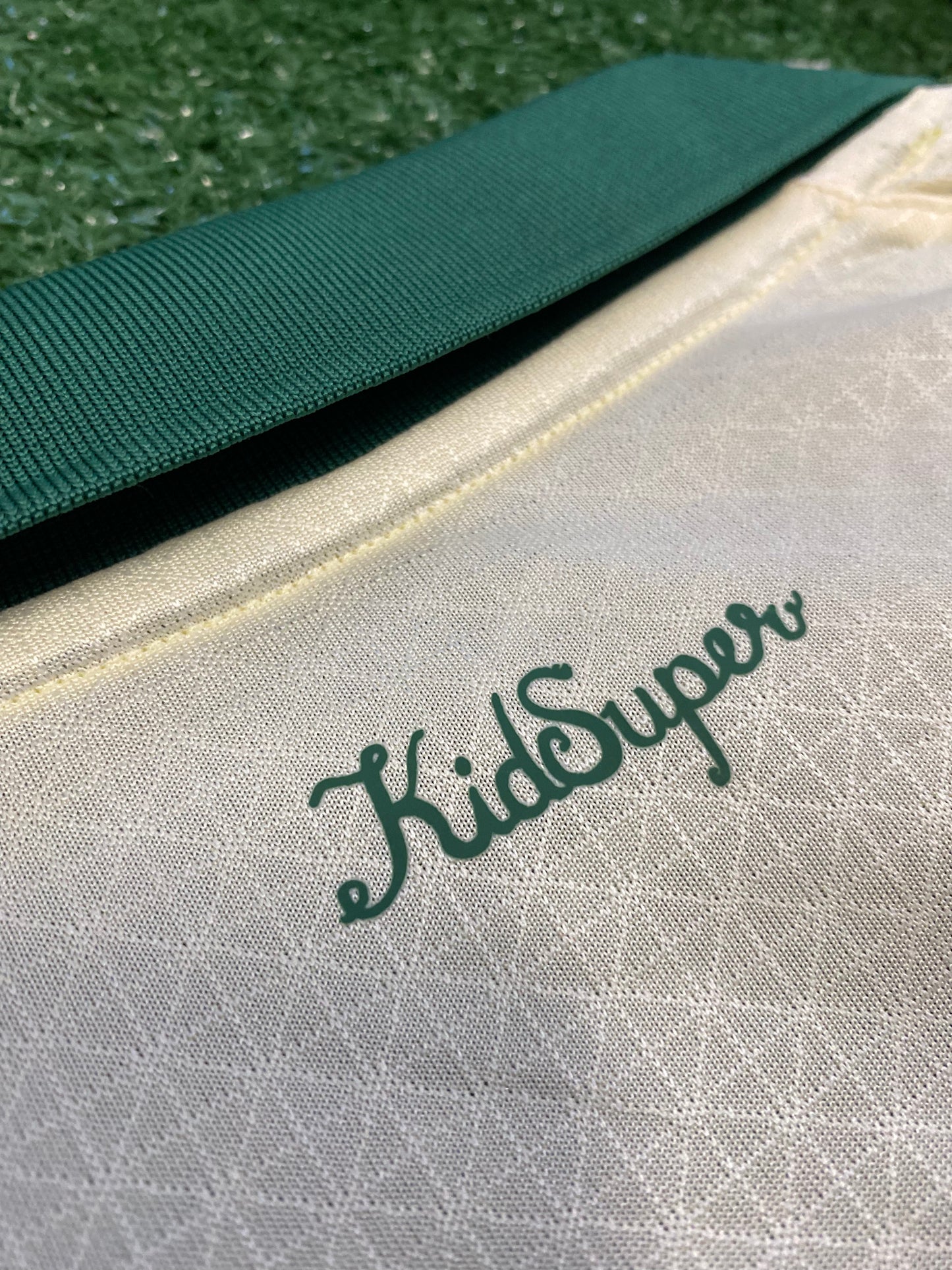 Camisa Palmeiras Bege 25/26 KidSuper - Versão Jogador | Futmantos