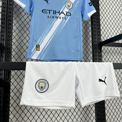 Kit Infantil Manchester City I 2025/26 | Futmantos