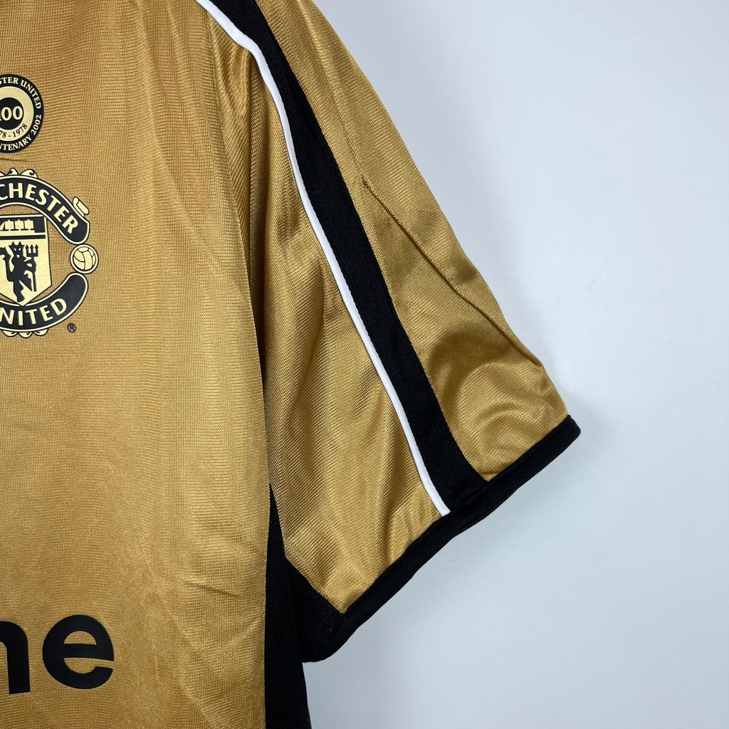 Camisa Manchester United 01/02 Modelo Retrô 100 Anos Masculina- Braca e preta, Dourada e Preta Dupla Face | Futmantos